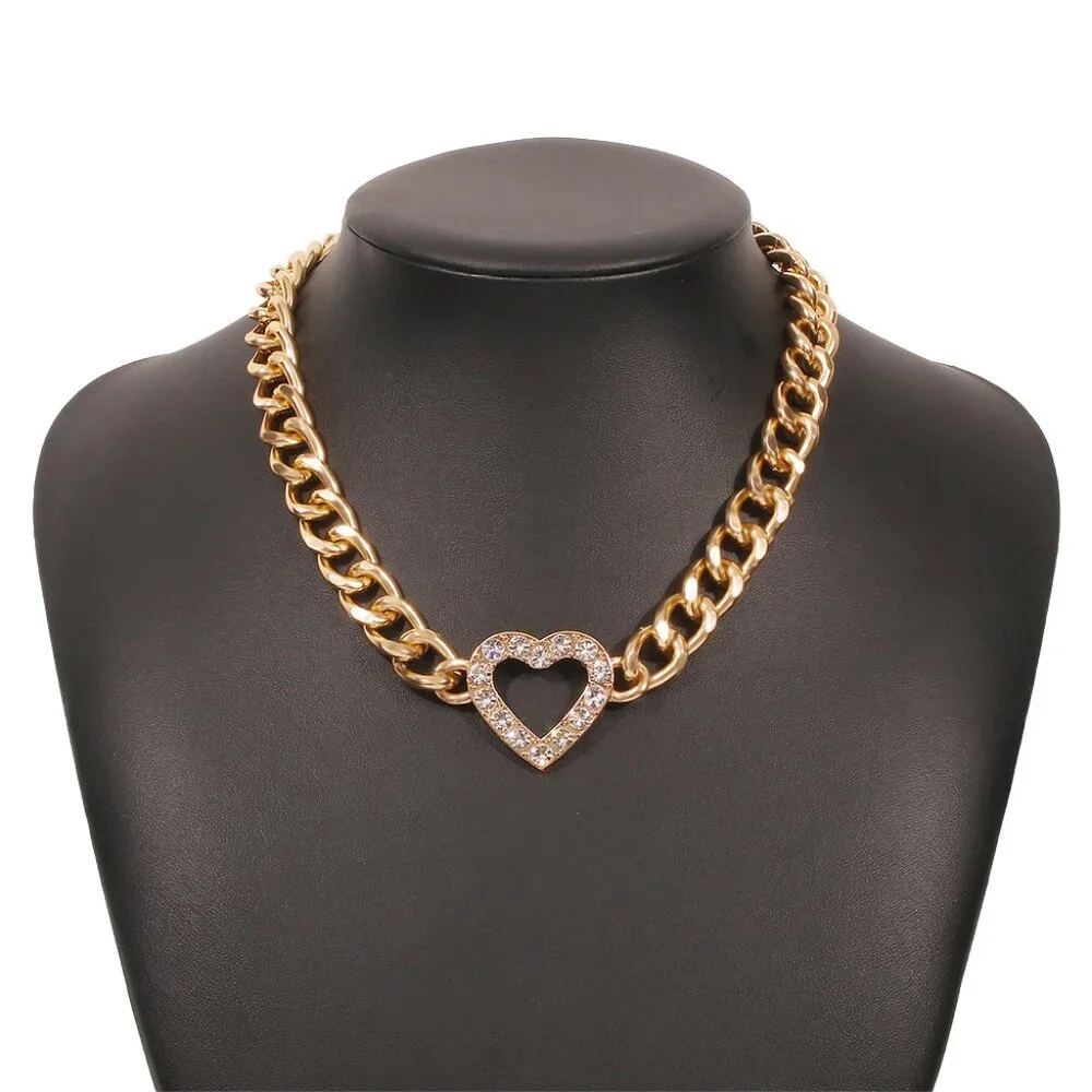Gold heart Big Necklace - Picture 2 of 2